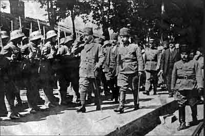 Atatürk Fevzi Çakmak ve İsmet İnönü Eskişehir'de