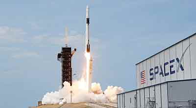 Crew Dragon fırlatma anı