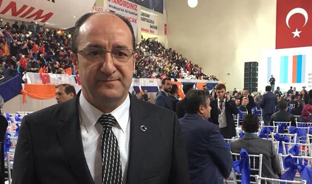 Partisini cansiperane savunan bir başkan…