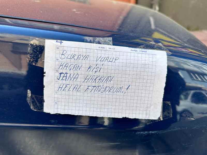 Eskişehir'de aracın üzerindeki bu notu gören şaştı kaldı! 2.05.2023