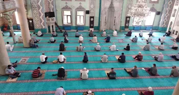 eskisehir-de-cuma-namazi-saat-kacta--20-kasim-2020.jpg