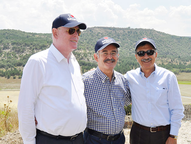 FOTOĞRAFTAKİ MESAJ!