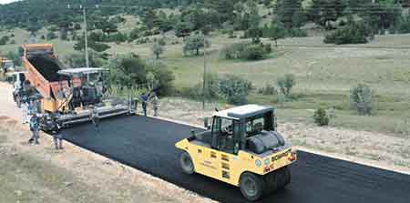 Kredi talebine destek olan Milletvekili Avcı’ya teşekkür eden Büyükerşen, bölgeye sadece yol değil, karavan park alanlarını da oluşturacaklarını söyledi.