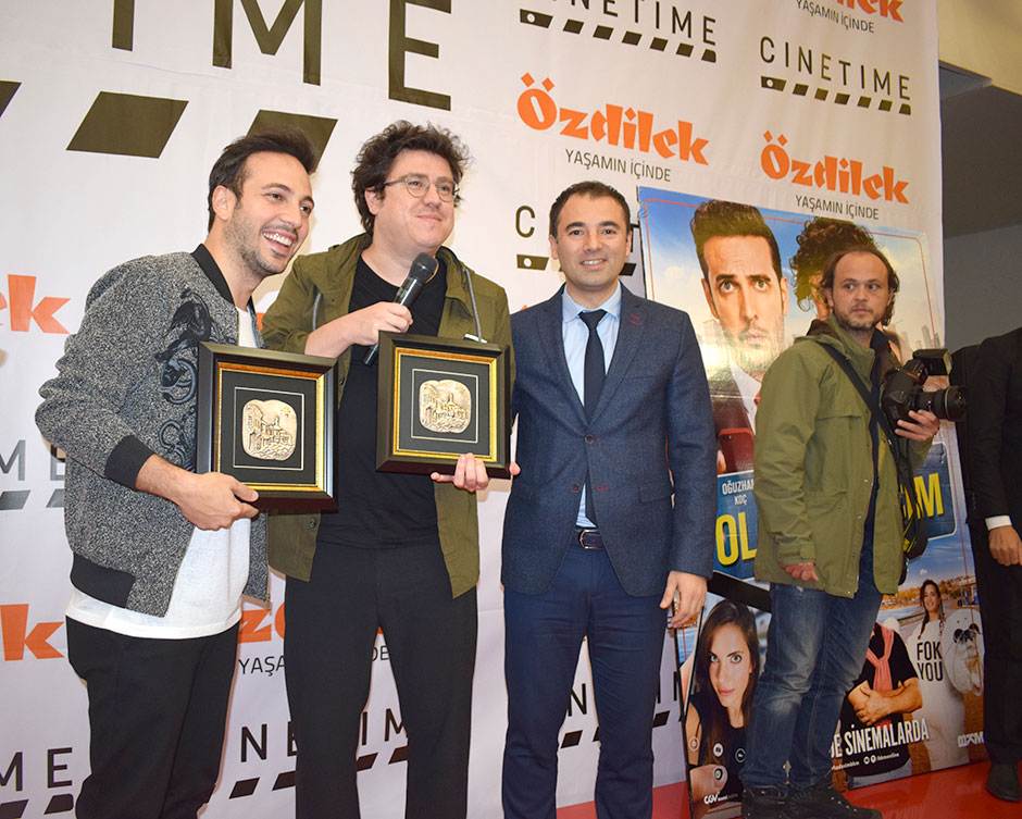 Yol Arkadaşım'ın galasında izdiham