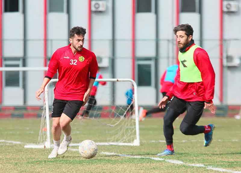 mustafa takımla çalıştı 24.03.2023