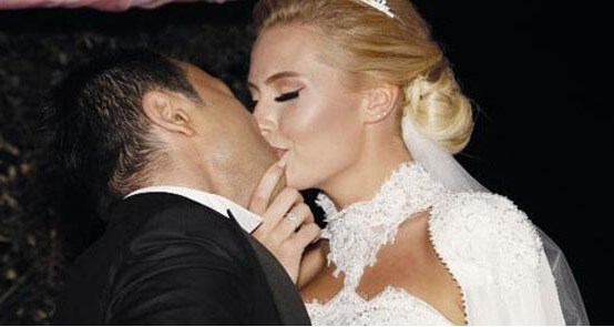 Serdar Ortaç Chloe Loughnan düğün