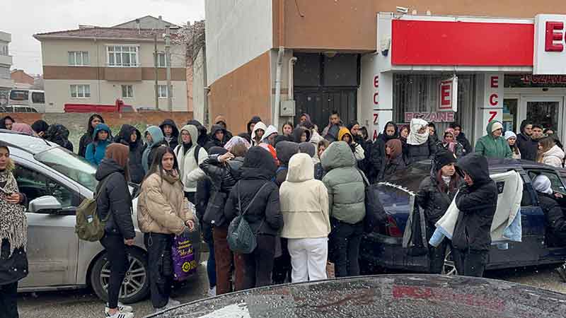 Eskişehir'deki kazada ölen Kader son yolculuğuna uğurlandı 29.03.2023