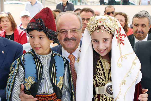 Eğitim servisçilerin insafına bırakılamaz