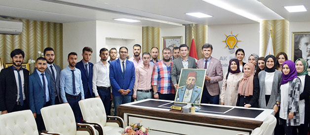 Yoruyor, sıkıyor, bunaltıyor!..