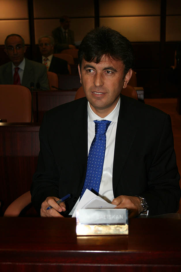 Hepsi istifa edecek!