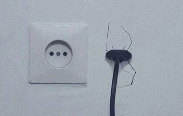 ZORLAYAN FOTOĞRAF