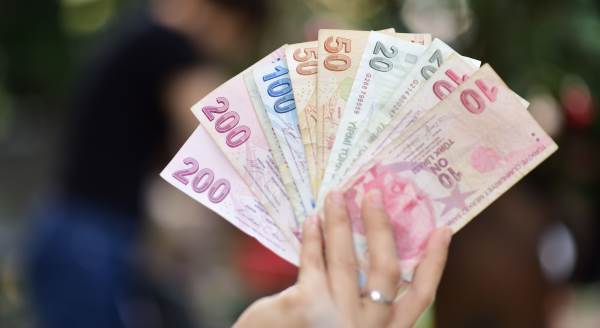 2026 Yılında Hangi Meslek Ne Kadar Maaş Alıyor? İşte Tüm Mesleklerin Maaşları
