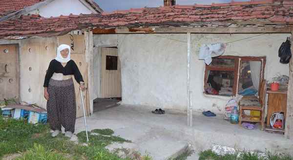 91 yaşında, henüz elektrikle tanışmadı