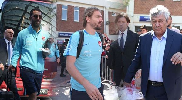 A Milli Futbol Takımı İzlanda maçı için Eskişehir'e geldi