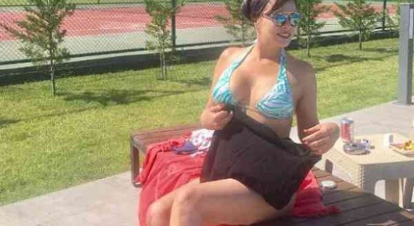 Aydan Şener bikinili fotoğrafını paylaştı