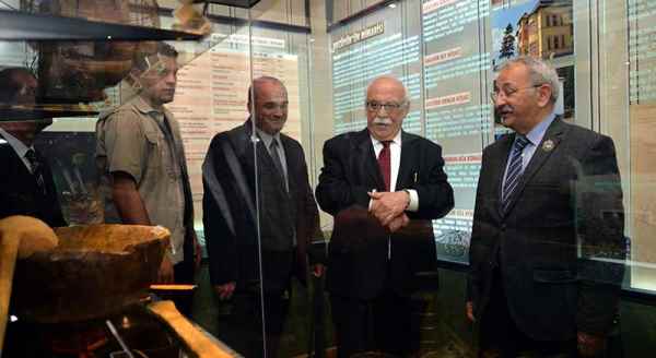 Bakan Nabi Avcı Bilecik'te müze açtı