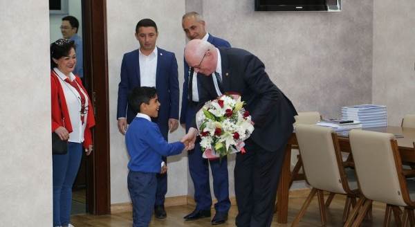 Başkan Kazım Kurt sözünü tuttu