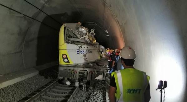 Bilecik'te tren kazası! 2 makinist yaşamını yitirdi