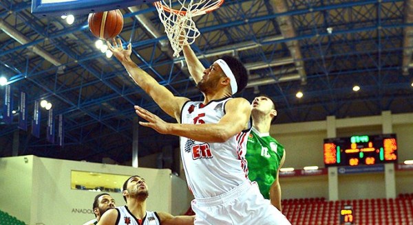 Bu maçın galibi de Eskişehir Basket