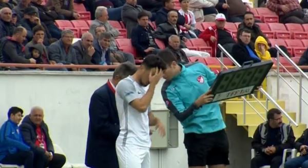 Bu tabela herkesi şaşkına çevirdi!