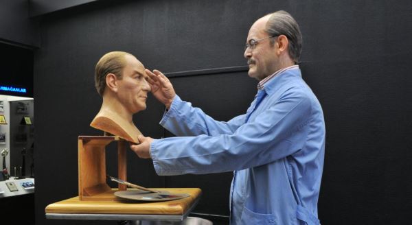 Büyükerşen balmumu müzesindeki heykeller