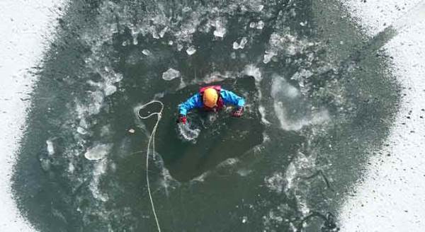 Buz tutan Porsuk'tan böyle kurtardı!