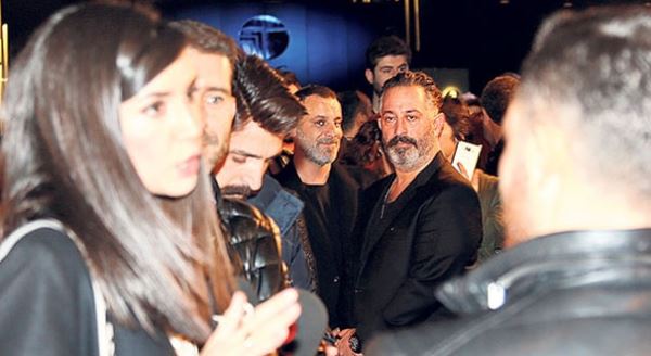 Cem Yılmaz'a eski eş şoku! Öylece baka kaldı...