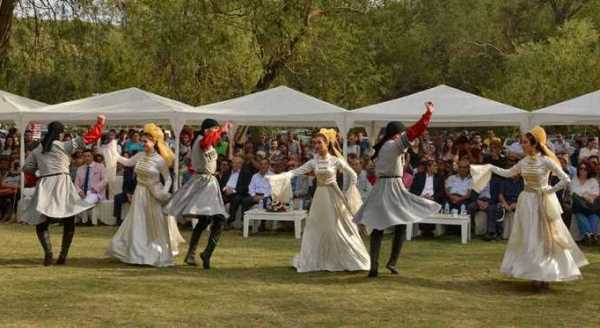 Çerkesler kültürlerine Azhvala ile sahip çıktı