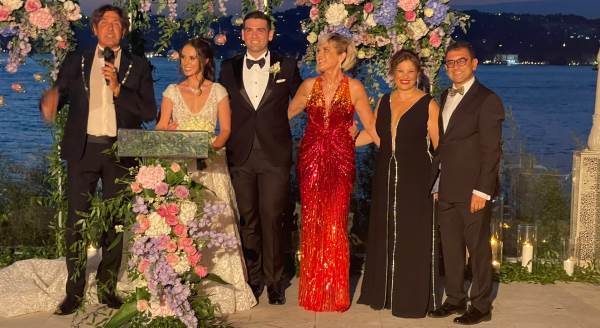 Cingi ailesinin mutlu günü