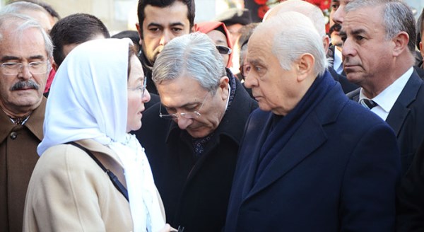 Demirel'in annesi son yolculuğuna uğurlandı