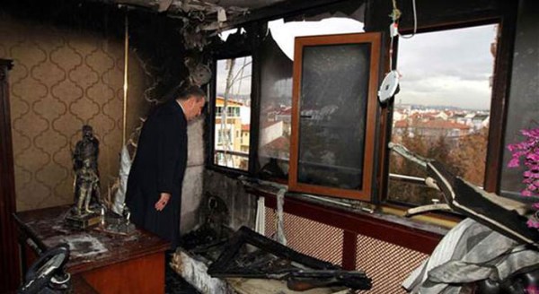 Destici'nin makam odası savaş alanına döndü