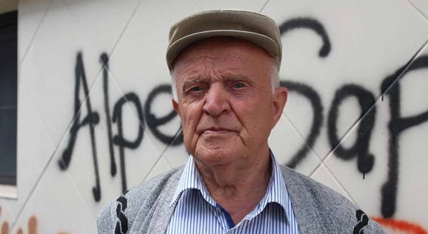 Duvarlardaki çirkin yazılar mahalleliyi bıktırdı