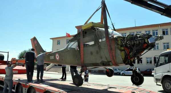 Eğitim uçakları yeni okula taşındı