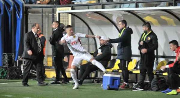 Emre'den Coşkun Demirbakan'a büyük tepki