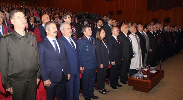 Eskişehir Anadolu Üniversitesi'nde akademik yıl açılışı 