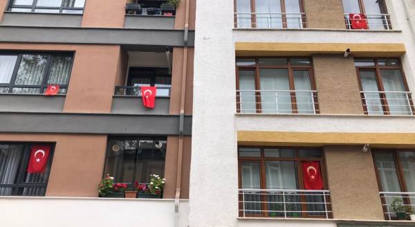 Eskişehir bayraklarla donandı