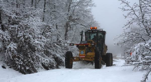 Eskişehir Büyükşehir Belediyesi kara anında müdahale etti