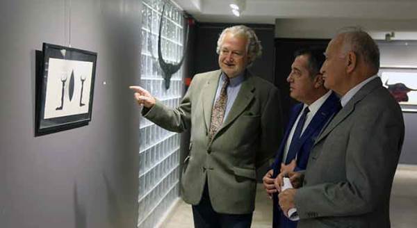 Eskişehir’de ‘Ateşten Doğan’ duvar objeleri sergisi