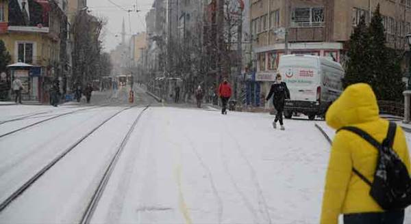 Eskişehir'de 'Nisana 5 kala' karı!