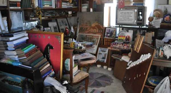 Eskişehir'de 38 yılda evini bu hale getirdi!