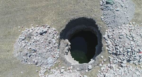 Eskişehir’de 7 metre çapında obruk oluştu