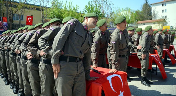 Eskişehir'de acemi erler yemin etti