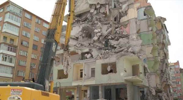 Eskişehir'de akıl almaz yıkım! İsyan ettiler...