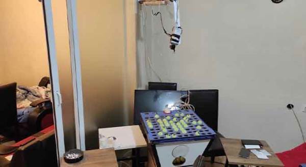 Eskişehir'de baskında aparttan çıkanlar şoke etti! 2 odadan 45 kişi ve...