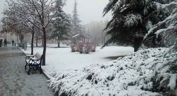 Eskişehir'de beklenen kar nihayet yağdı!