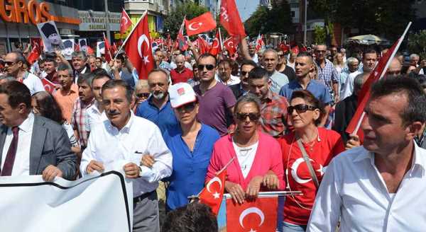 Eskişehir'de Cumhuriyet ve Demokrasi Yürüyüşü