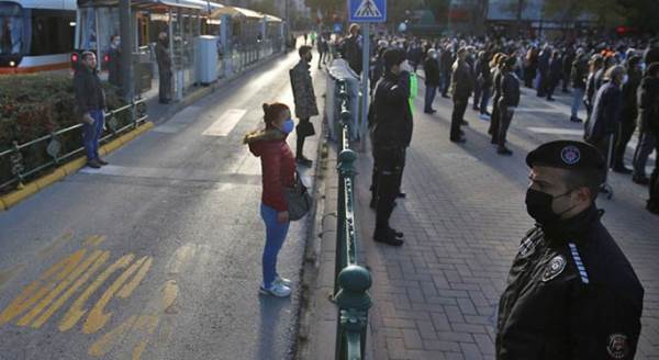Eskişehir'de de hayat 1 dakikalığına durdu!