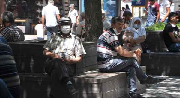 Eskişehir'de emeklilerden ikramiye çağrısı