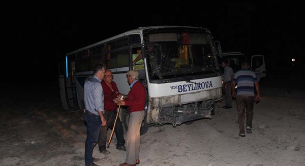 Eskişehir'de feci kaza: 1 ölü 14 yaralı