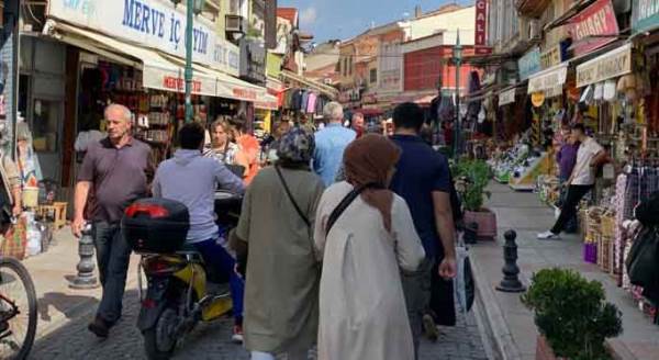 Eskişehir’de havalar soğudu,  o çarşıyı akın ettiler